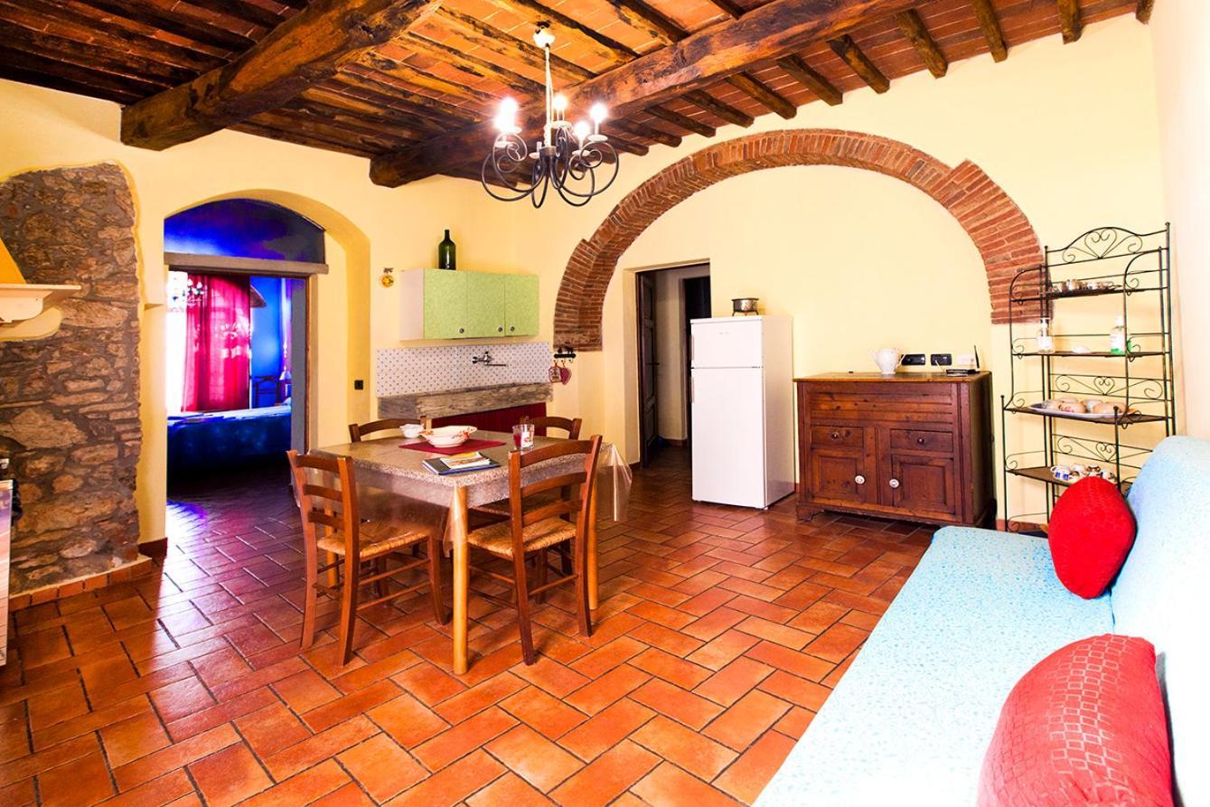 Casa Del Lecceto Apartment Campiglia Marittima Luaran gambar